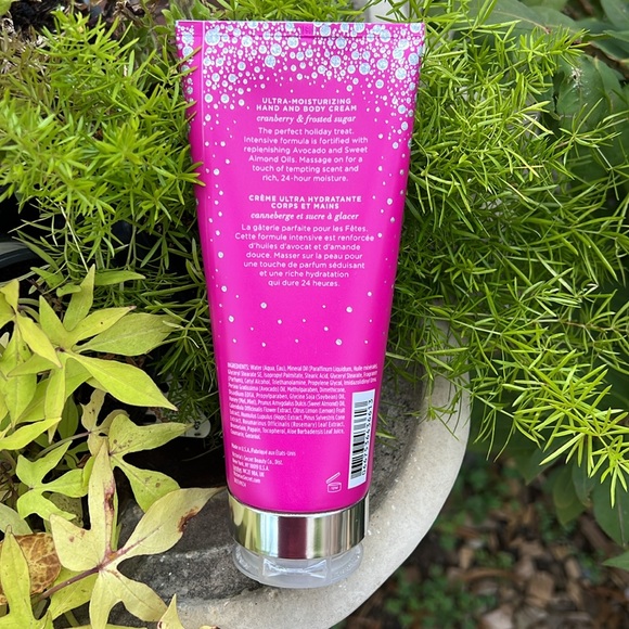 Victoria’s Secret Winter Cranberry - Picture 2 of 2